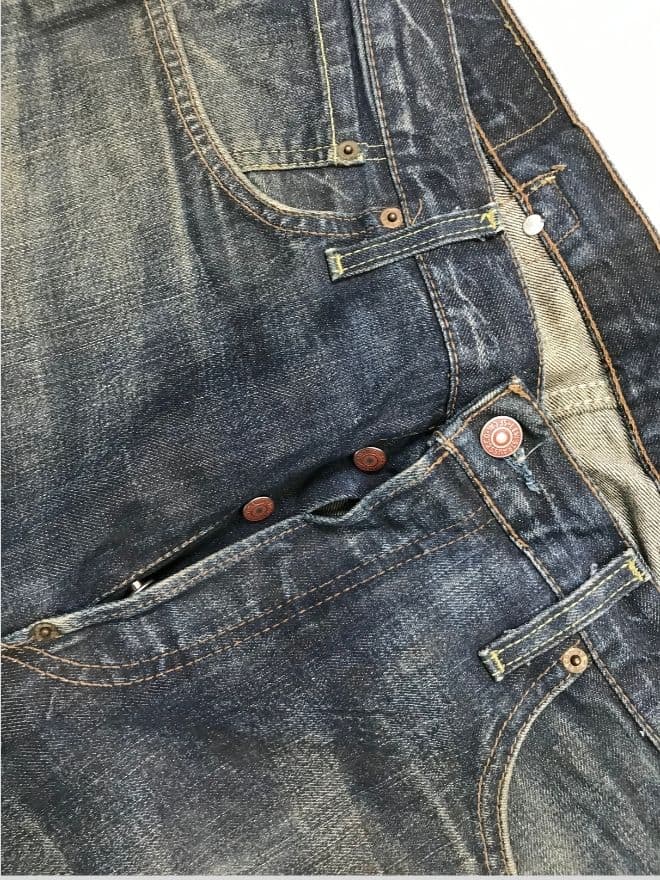 Vintage Levi’s Buckle Belt Jeans – Blue Denim | Size 38 — image 5 of 8