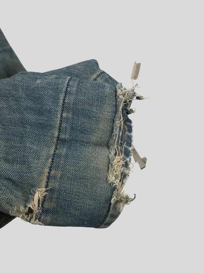 Vintage Levi’s Engineer Buckle Belt Denim Jeans Men’s 32 Blue — image 8 of 8