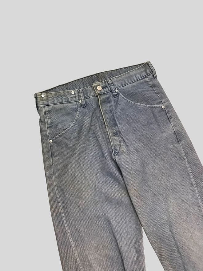 Vintage Levi’s Engineer Jeans Denim Courtrize | Blue | Size 32 — image 6 of 10