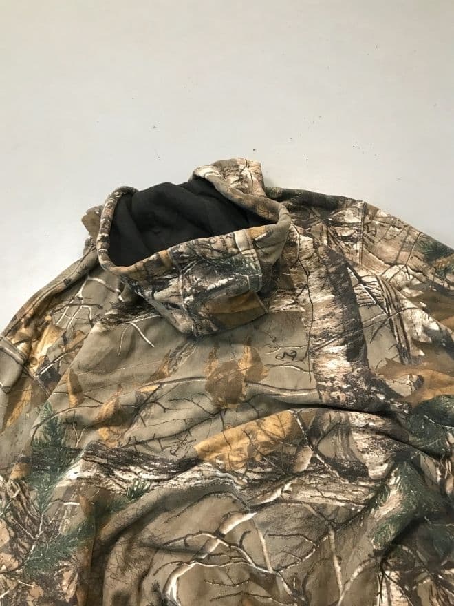 Rare Vintage Carhartt Realtree Sun Fade Zip Hoodie – Size XL – Distressed Camo Workwear thumbnail 3