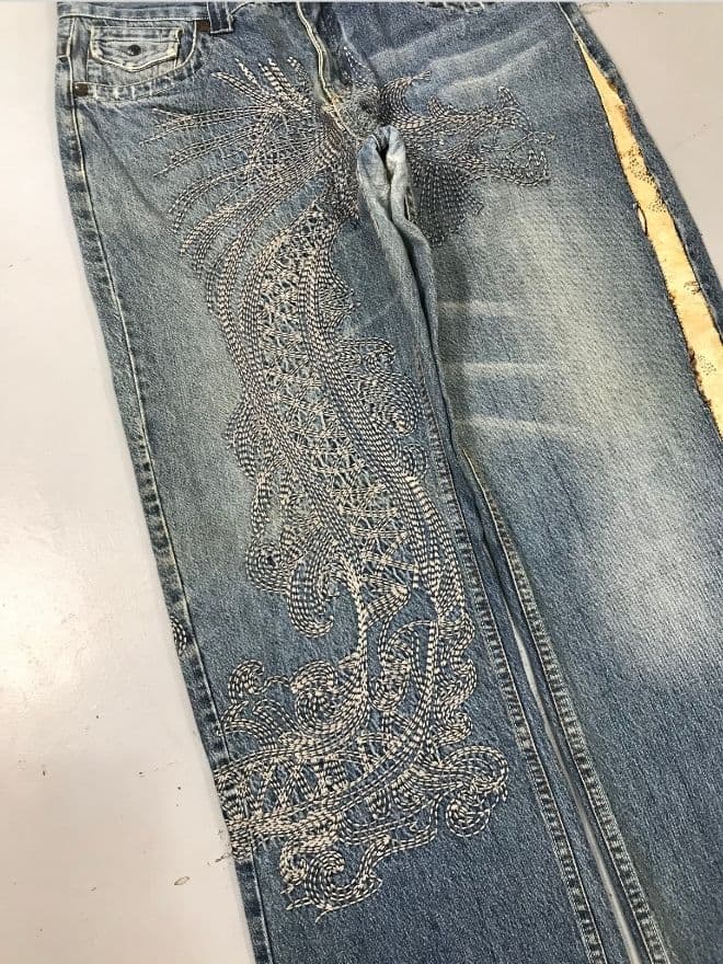 Crazy Vintage Japanese Embroidered Denim – Blue – Size 34 — image 6 of 8