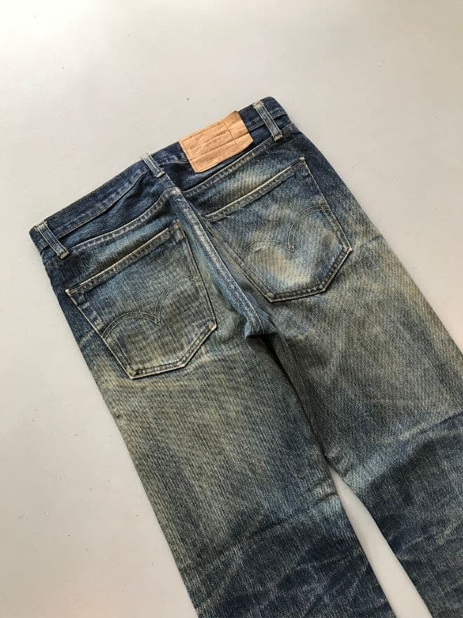 Vintage Levi’s Selvedge Denim Jeans with Custom Patch – Men’s Size 32 — image 8 of 10