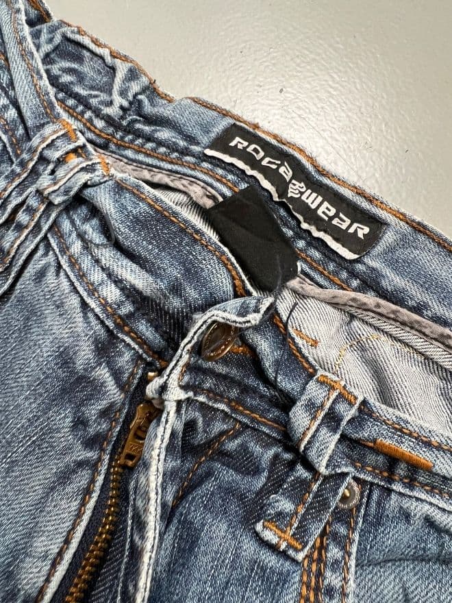 Vintage Rocawear Baggy Fit Denim Jeans – Classic Streetwear Blue — image 6 of 9