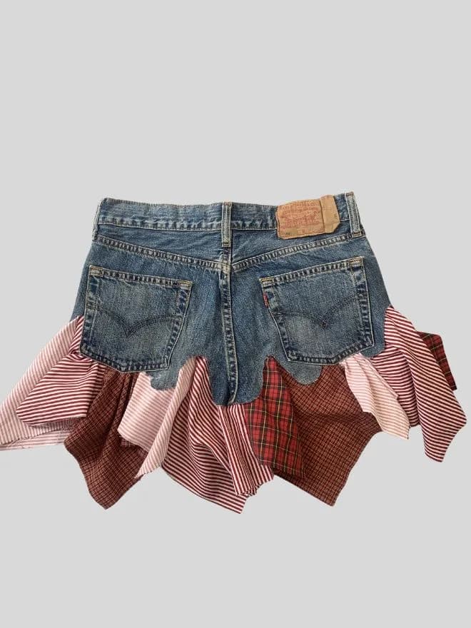 Blunde of Vintage Levi’s Rework checkered skirt — image 5 of 13