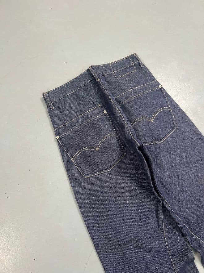 Vintage Levi’s Engineer Jeans – Size 29 | Rare Vintage Workwear — image 9 of 11
