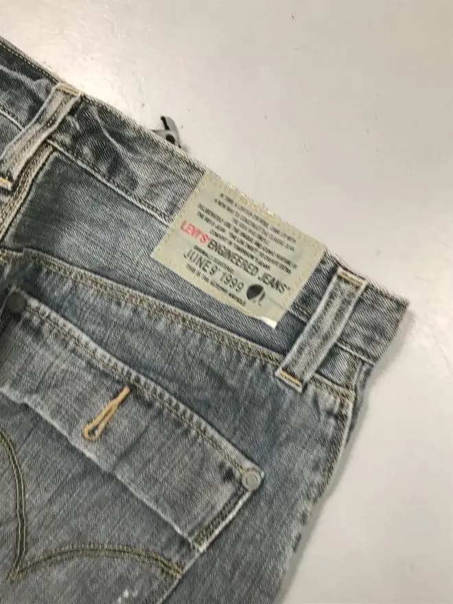 Vintage Levi’s Engineer Jeans Denim – Men’s US 32 / EU 48 – Distressed Blue — image 6 of 8