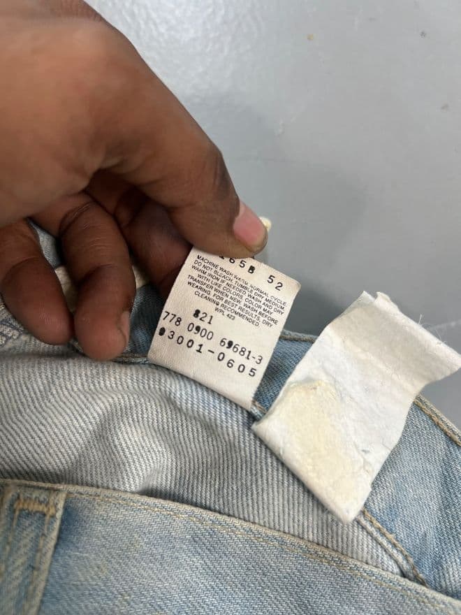 Vintage Levi’s Engineer Jeans – Classic Blue Denim | Men’s 35 — image 8 of 13