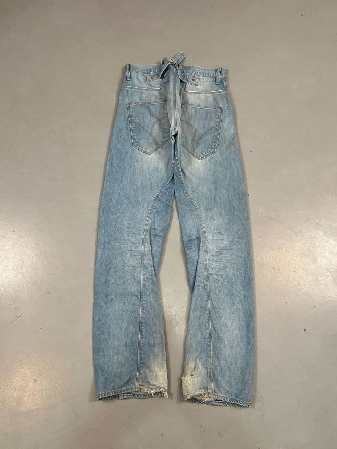 Vintage Levi’s Engineer Jeans With Buckle Belt – Size 33 — image 11 of 14