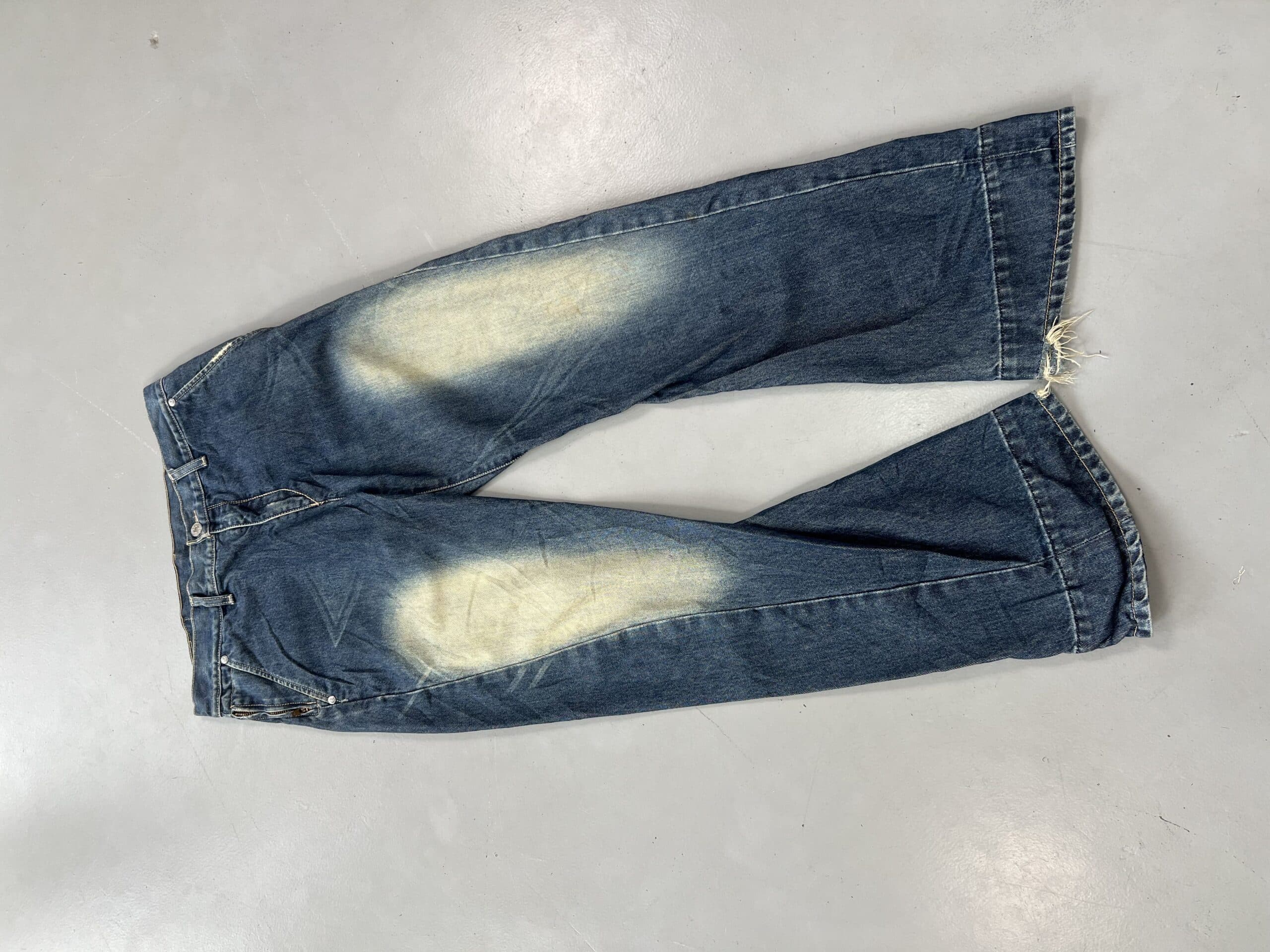 Vintage Levi’s Engineer Jeans Denim – Workwear Fit (Size 32) — image 7 of 10