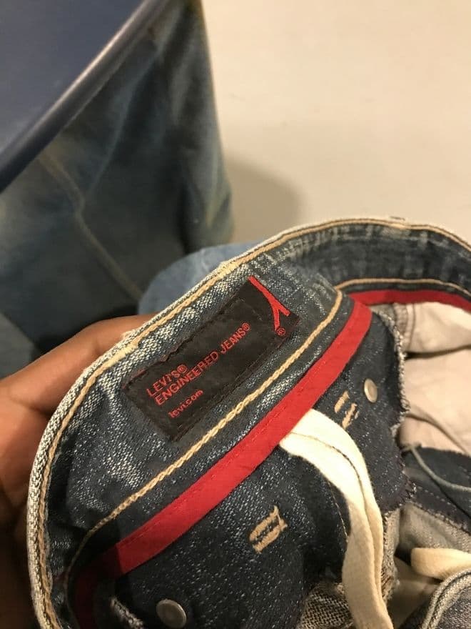 Vintage Levi’s Engineer Buckle Belt Denim Jeans Men’s 30 Blue — image 5 of 6