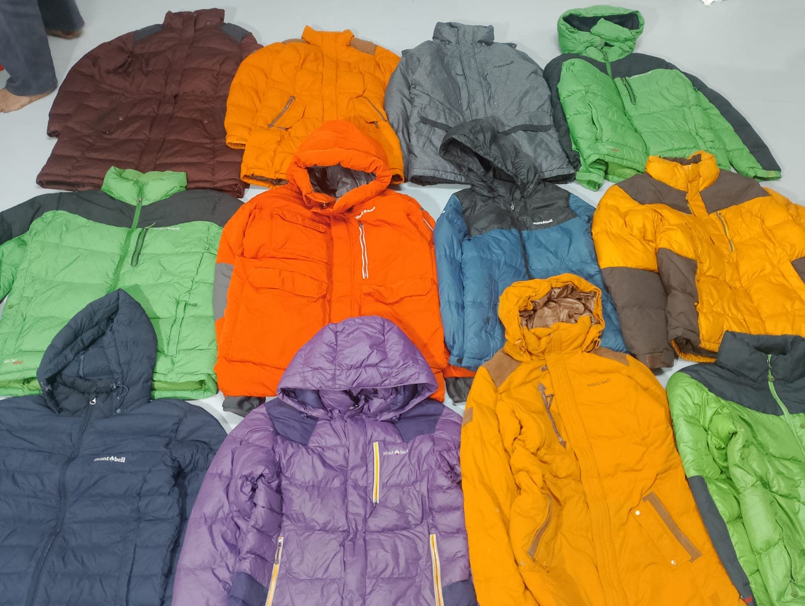 BUNDLE OF VINTAGE MONTBELL PUFFER JACKETS thumbnail 4