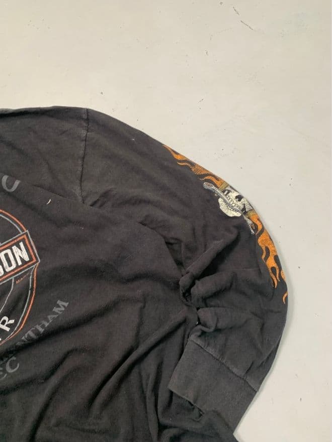 Harley-Davidson Vintage Flame Graphic Full Sleeve Shirt – Black – Size L / XL — image 5 of 11