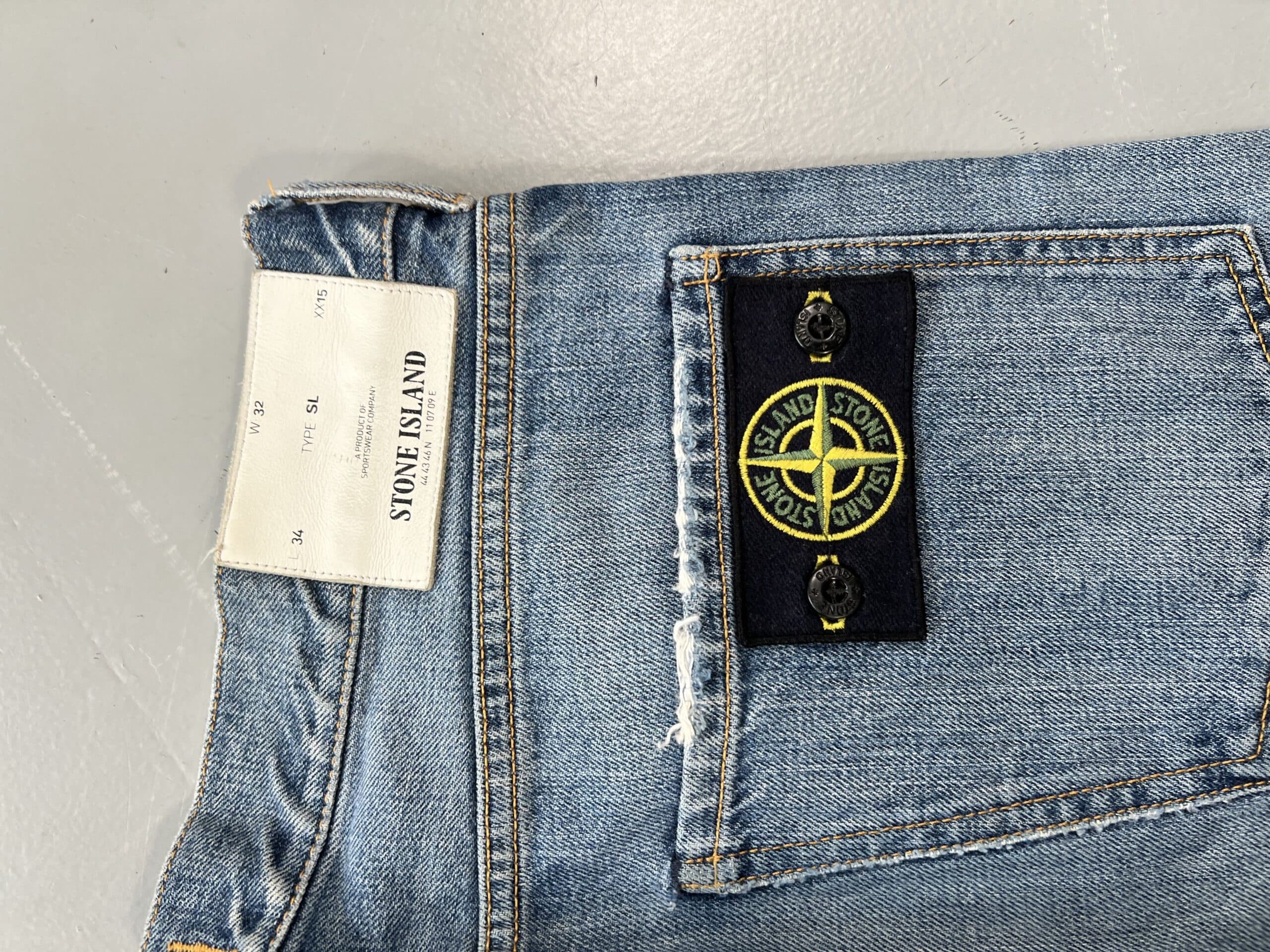 Super Rare Vintage Stone Island Straight Fit Denim Jeans – Made in Italy (Size 34) — image 6 of 11