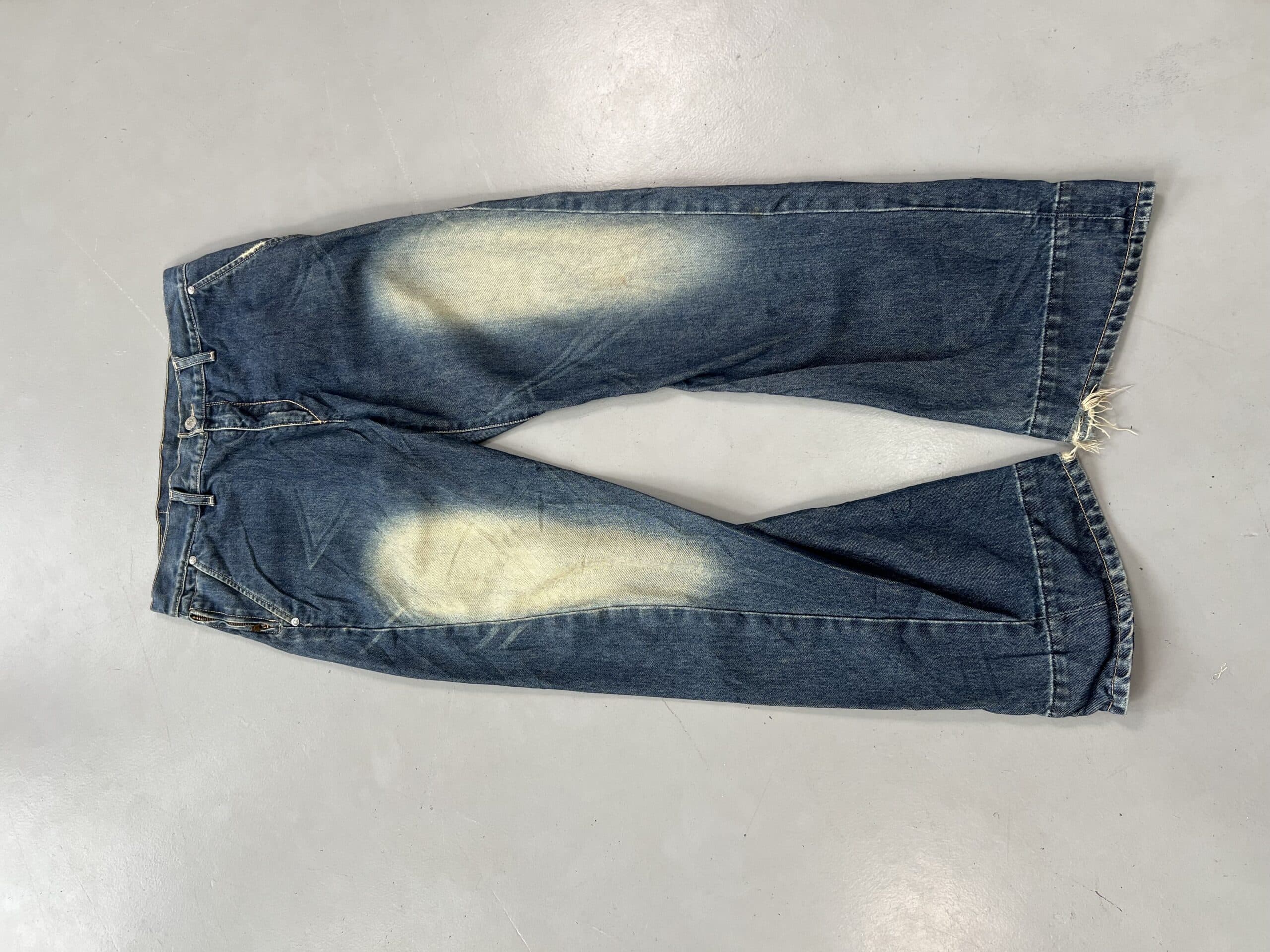 Vintage Levi’s Engineer Jeans Denim – Workwear Fit (Size 32) — image 8 of 10