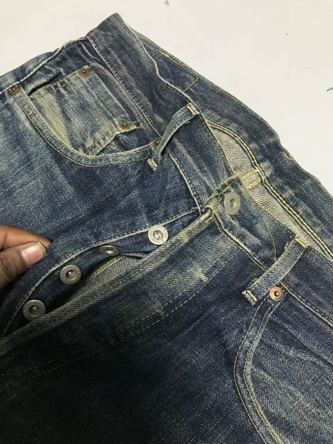 Vintage Levi’s Selvedge Buckle Belt Jeans – Men’s US 32 / EU 48 — image 7 of 10