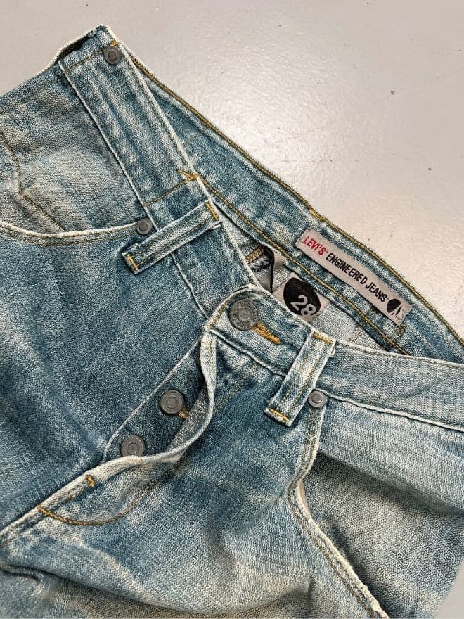 Vintage Levi’s Engineer Jeans Denim with Buckle Belt – Size 28 — image 8 of 10