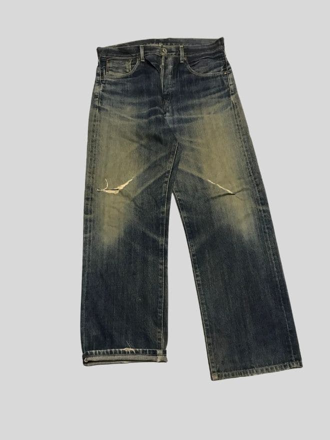 Vintage Levi’s Selvedge Buckle Belt Jeans – Men’s US 32 / EU 48 — image 8 of 10