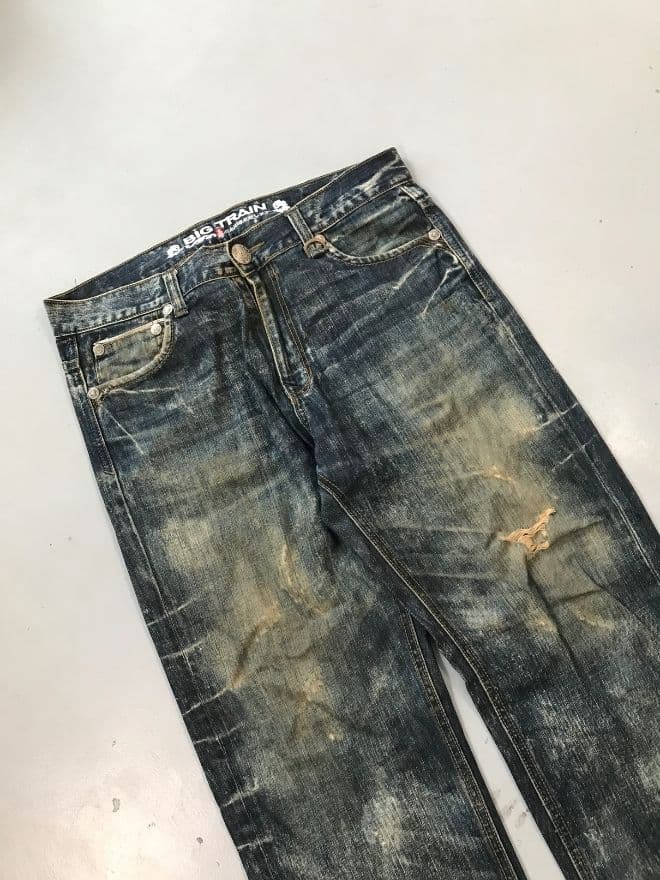 Crazy Vintage Japanese Denim – Big Train Embroidered Jeans (Men’s Size 34) — image 6 of 7