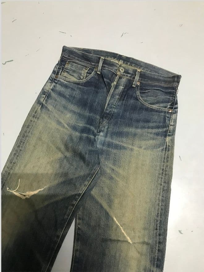 Vintage Levi’s Selvedge Buckle Belt Jeans – Men’s US 32 / EU 48 — image 5 of 10