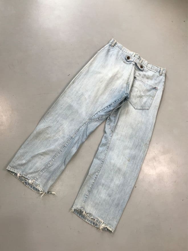 Vintage Levi’s Engineer Jeans With Buckle Belt – Size 32 — image 7 of 11