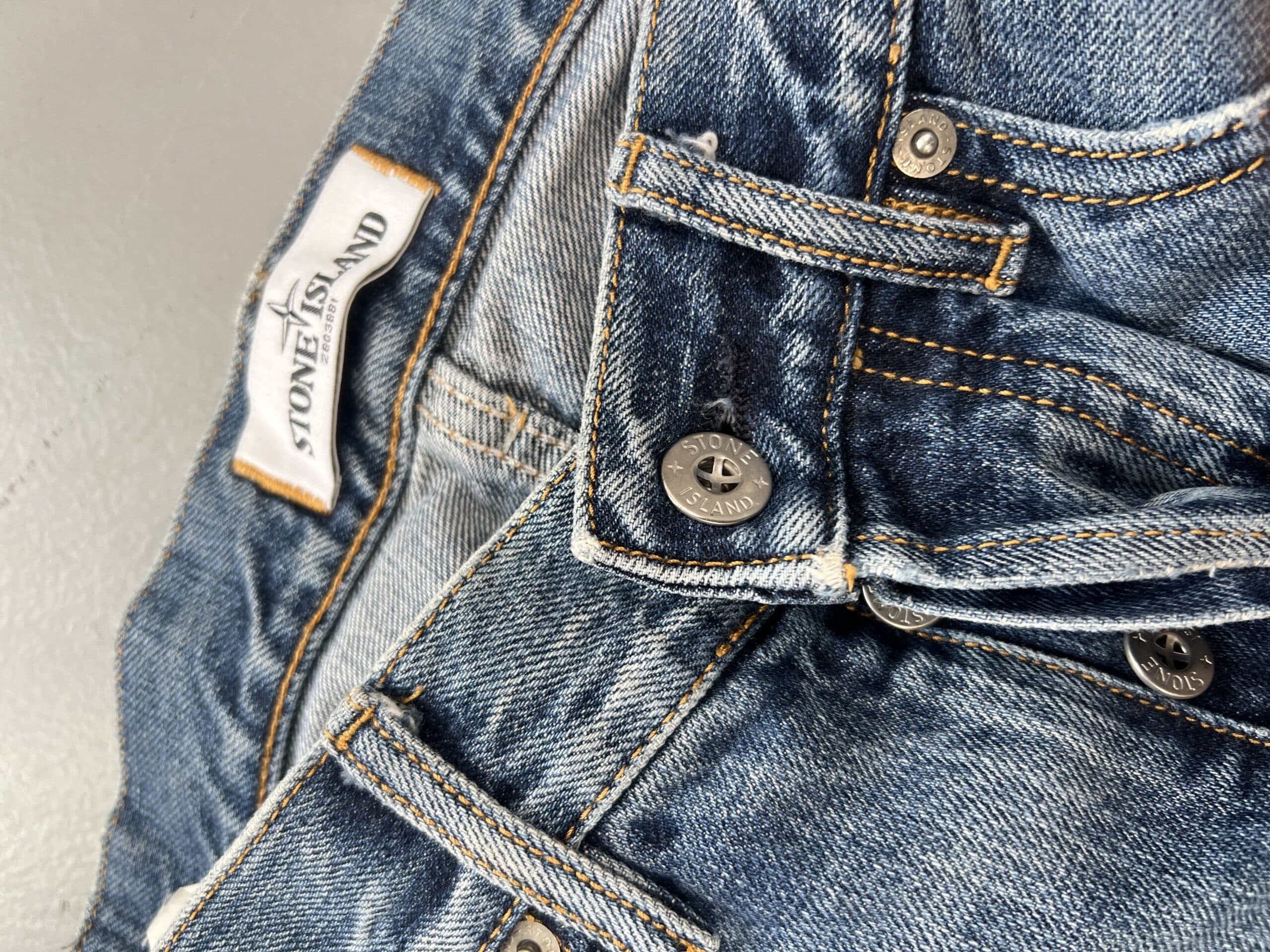 Super Rare Vintage Stone Island Straight Fit Denim Jeans – Made in Italy (Size 34) — image 5 of 11