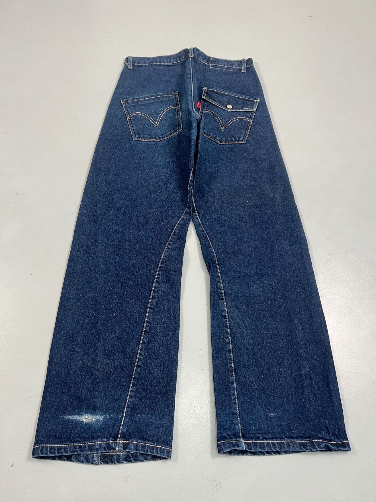 Vintage Levi’s Engineer Jeans Denim – Size US 36 / EU 52 — image 5 of 10