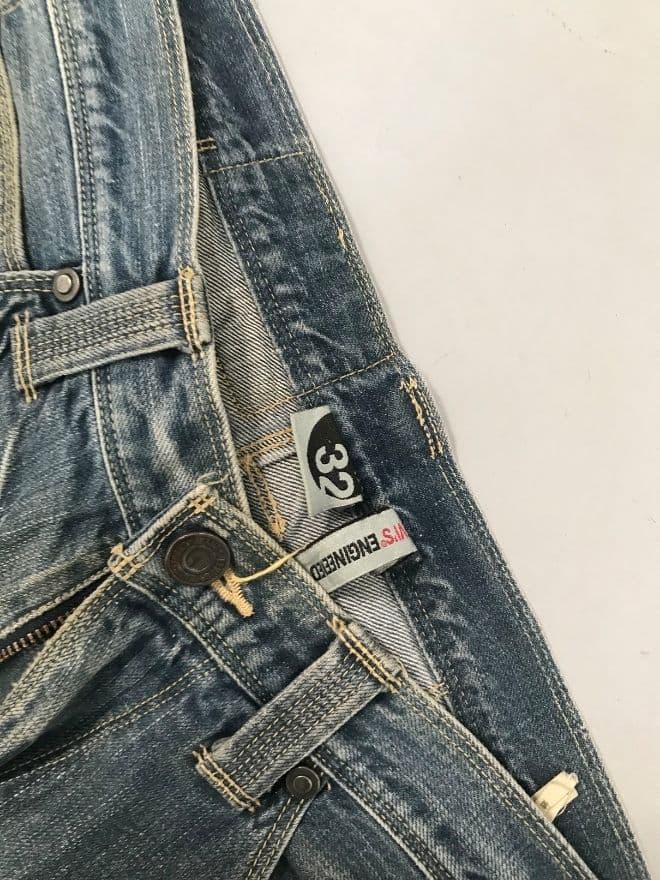 Vintage Levi’s Engineer Jeans Buckle Belt Denim – Size 32 — image 9 of 12