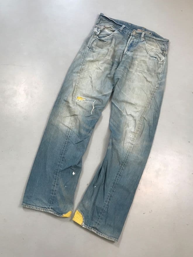 Vintage Levi’s Engineer Jeans Buckle Belt Denim — Size 34 — image 13 of 14