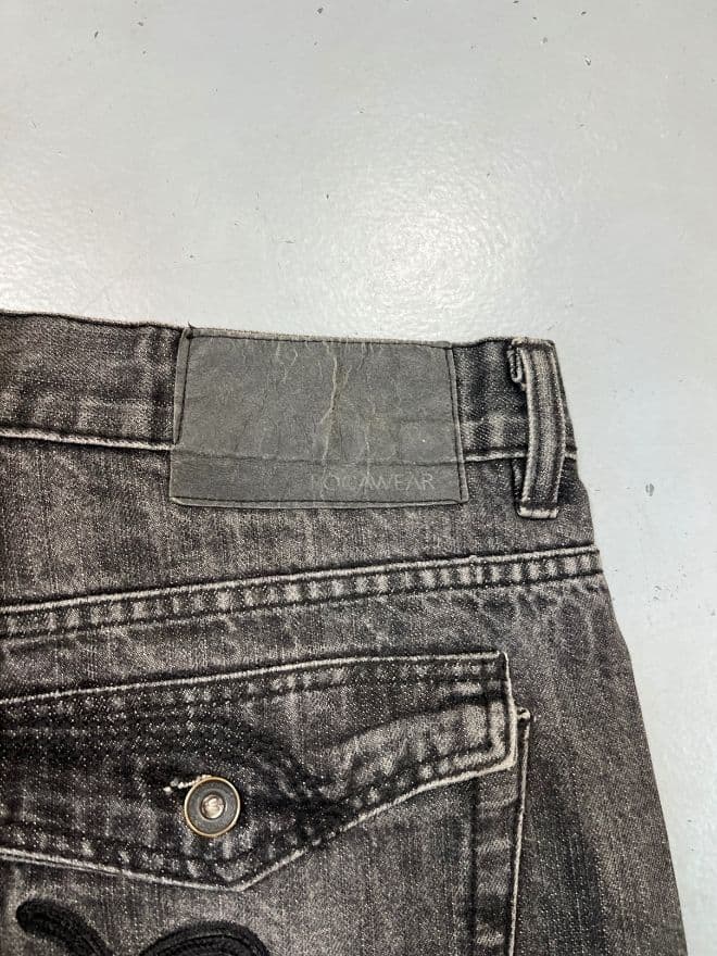 Vintage Rocawear Baggy Denim Jeans – Size 42 Blue Y2K Hip-Hop Style — image 9 of 9