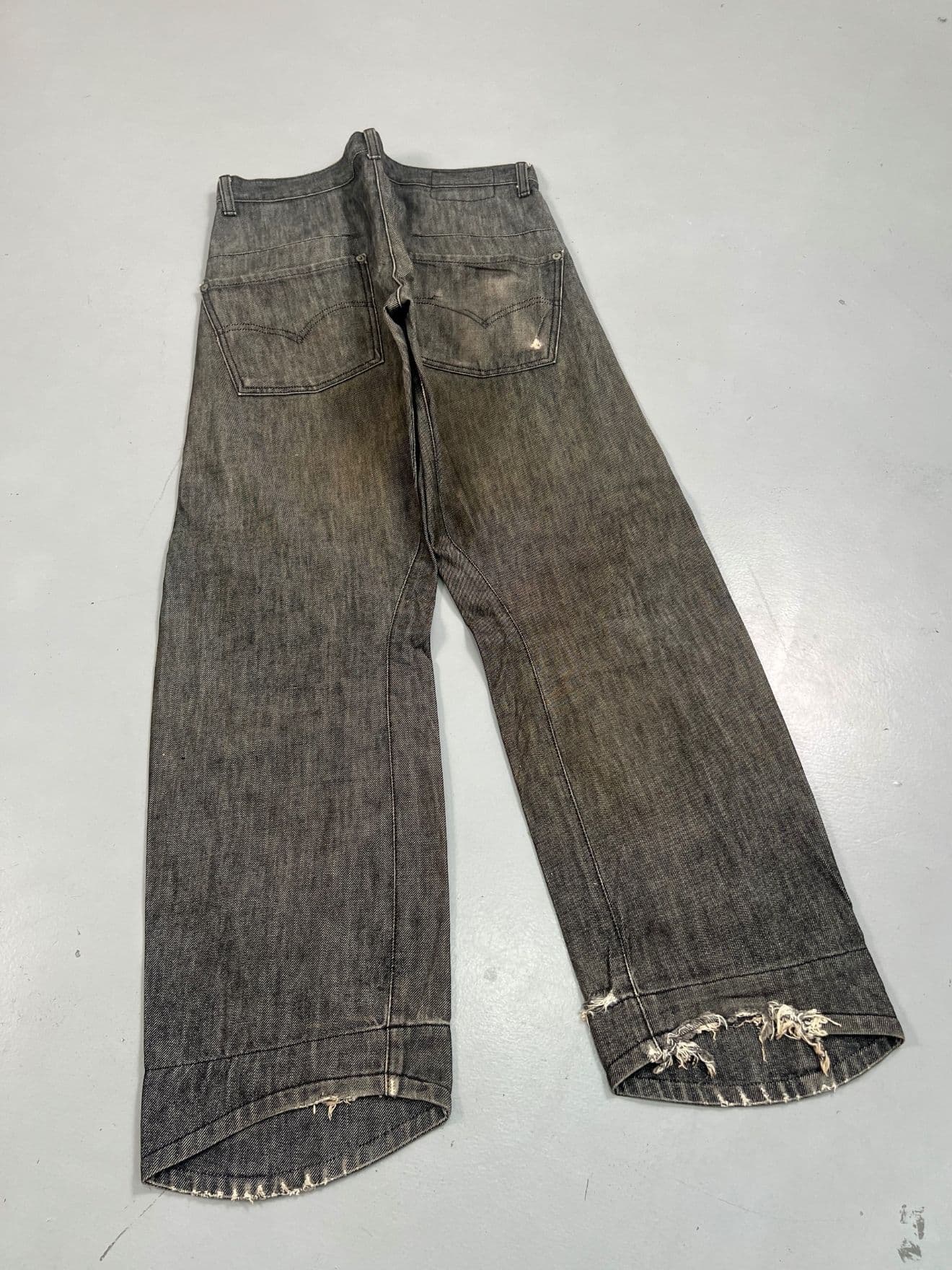 Vintage Levi’s Engineer Jeans Red Tab Denim (Size 31) — image 10 of 13