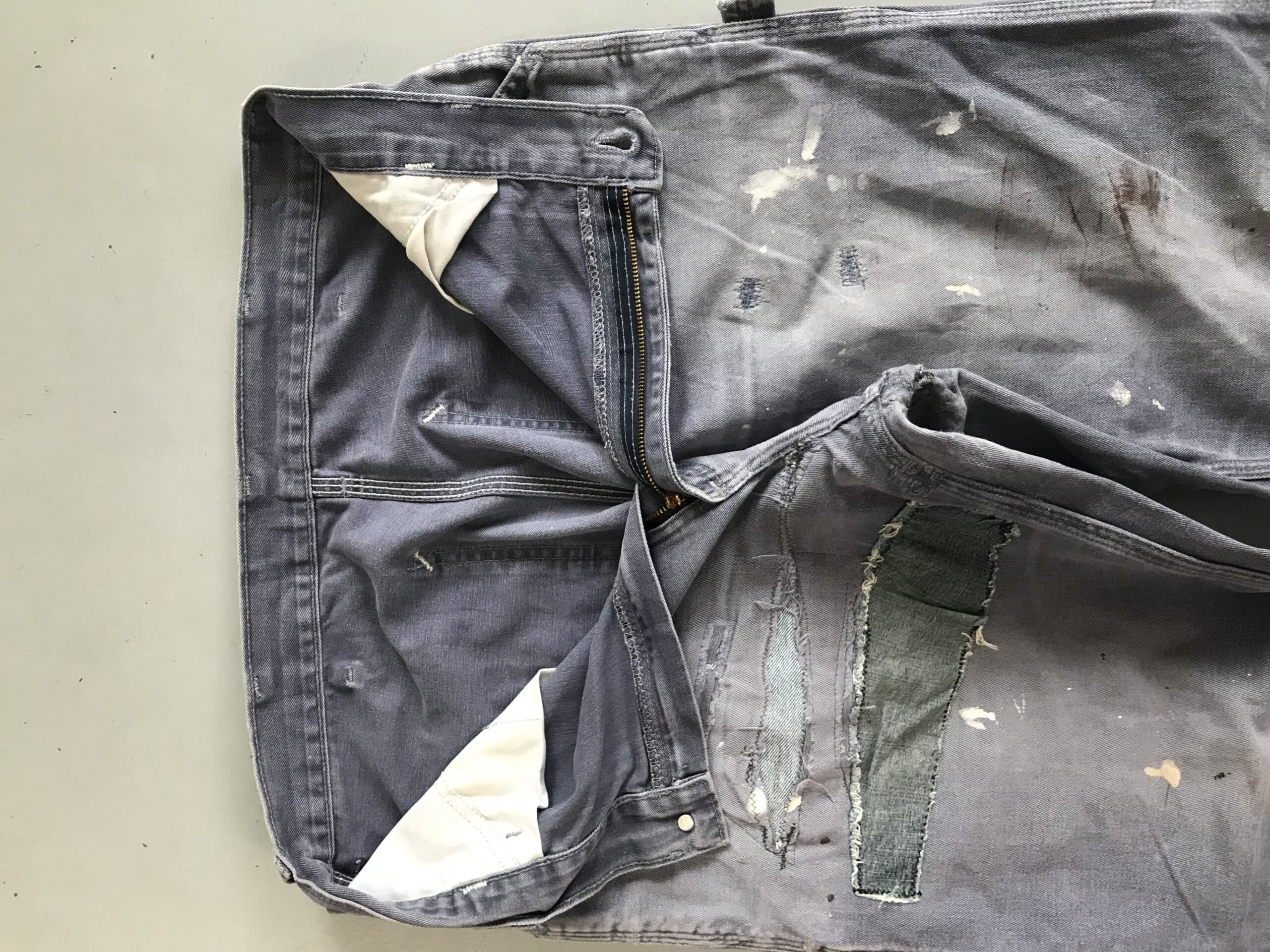 Vintage Faded Carhartt WIP Carpenter Denim | Distressed Workwear Jeans | Size 32 — image 8 of 14