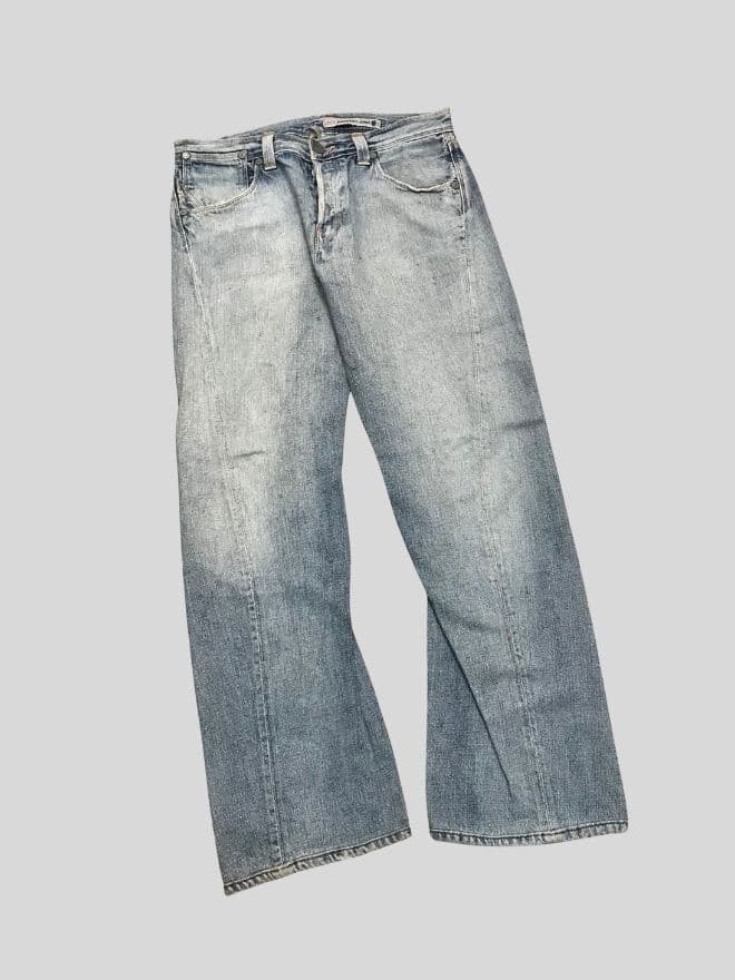 Vintage Levi’s Engineer Jeans Denim – Blue Avant-Garde Fit (Size 33) — image 6 of 9