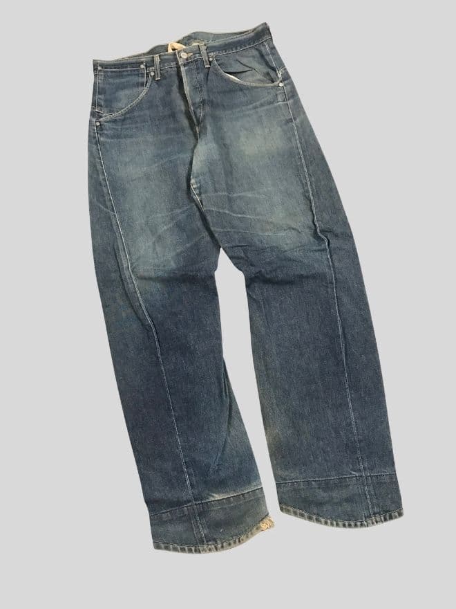 Vintage Levi’s Engineer Jeans — Size 34 | Distressed Workwear Denim — image 7 of 11