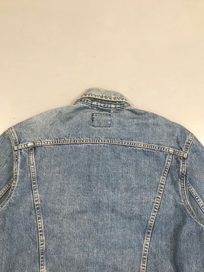 Late 80s Vintage Lee Trucker Denim Jacket (S) — image 7 of 9