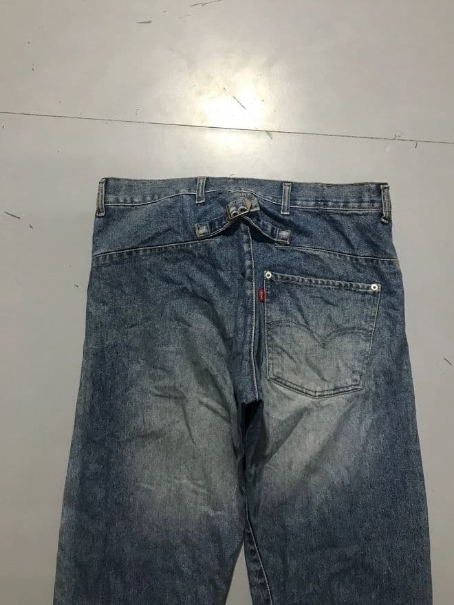 Vintage Levi’s Engineer Jeans – Buckle Belt Denim – Men’s Size 34 (Blue) — image 7 of 8