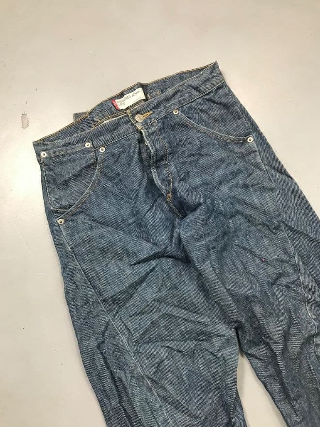 Vintage Levi’s Engineer Jeans Buckle Belt Denim | Size 28 | Distressed Blue Wash — image 8 of 9
