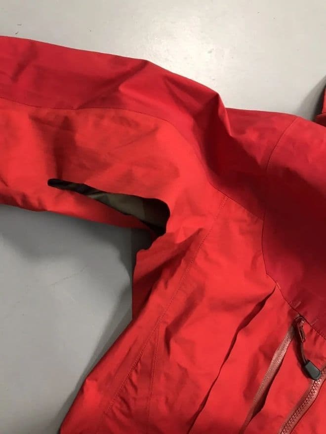 Rare Vintage Arc’teryx Windcheater – Men’s Small — image 5 of 11