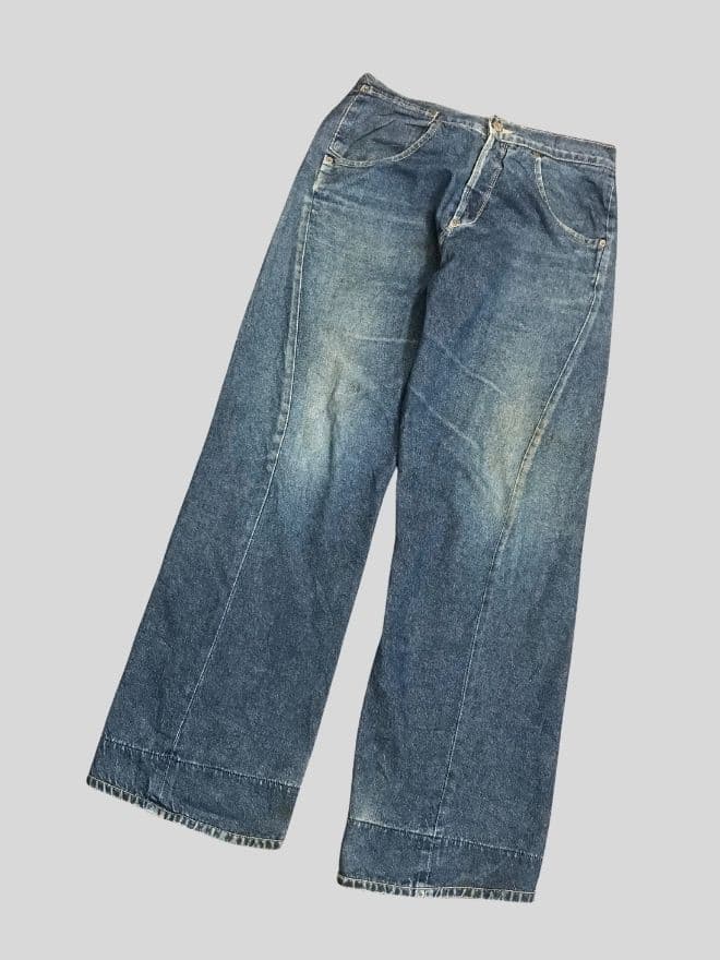 Vintage Levi’s Engineer Jeans Buckle Denim | Men’s US 30 | Authentic Levi’s — image 5 of 10