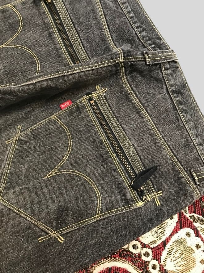 Vintage Levi’s Engineer Jeans Denim | Black | Size 34 — image 8 of 10