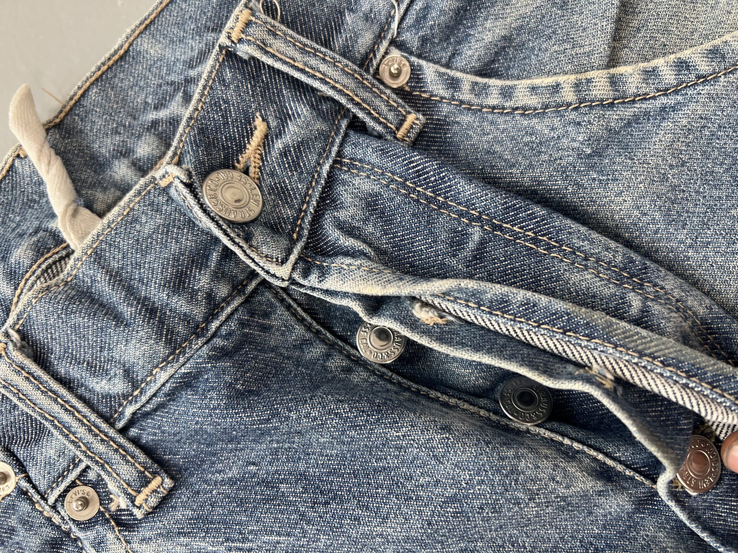 Vintage Levi’s Engineer Jeans Denim – Blue Workwear Fit (Size 34) — image 7 of 12
