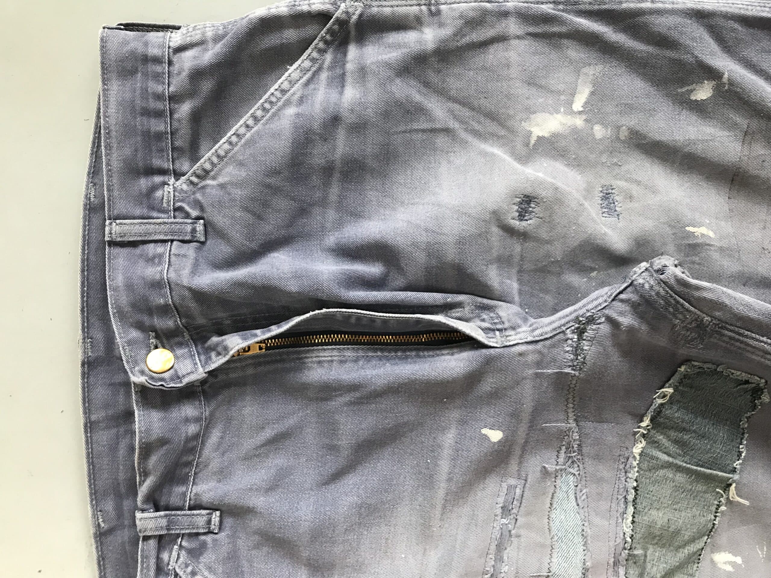 Vintage Faded Carhartt WIP Carpenter Denim | Distressed Workwear Jeans | Size 32 — image 7 of 14
