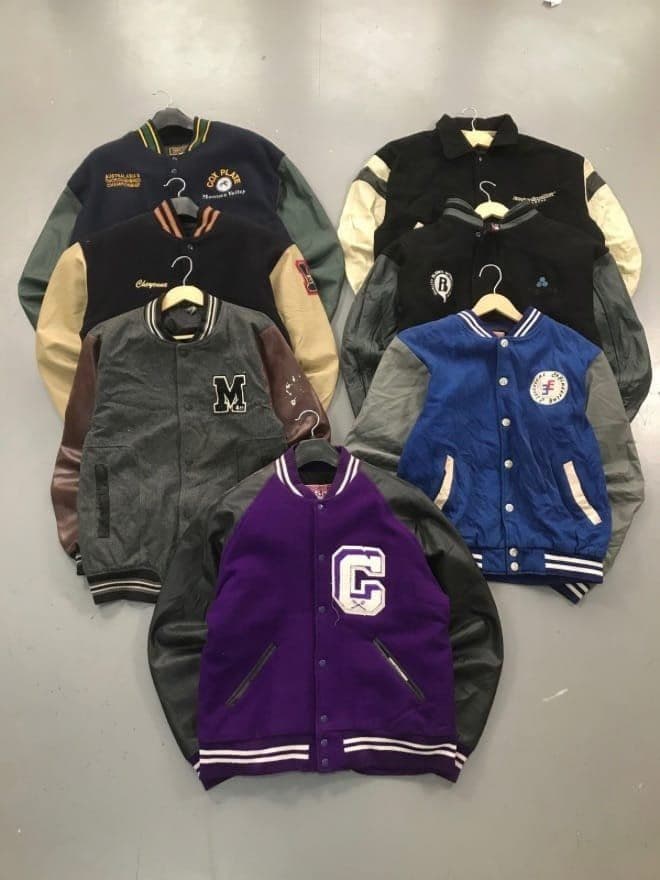 BUNDLE OF 10 VINTAGE CRAZY VARSITY JACKET thumbnail 2