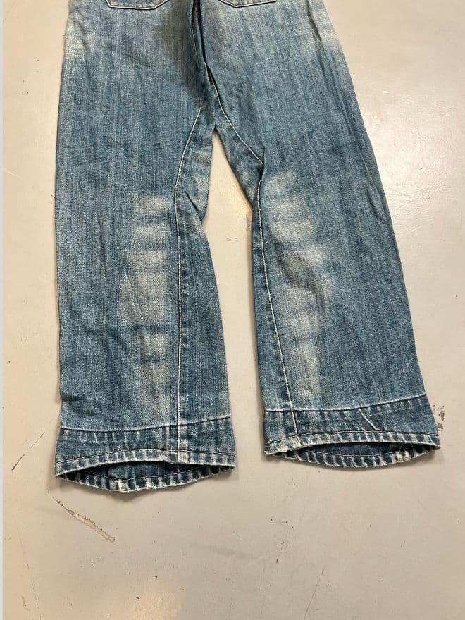 Vintage Levi’s Engineer Jeans Denim – Men’s Size US 28 — image 10 of 10