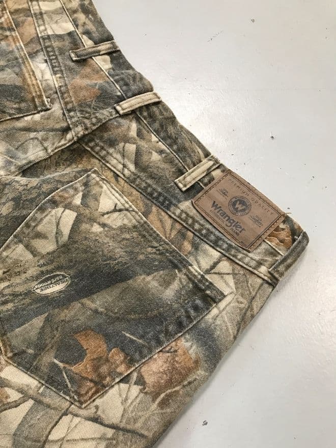 Rare Vintage Wrangler Realtree Double Knee Denim – Size 32 – Camo Workwear Jeans — image 7 of 9