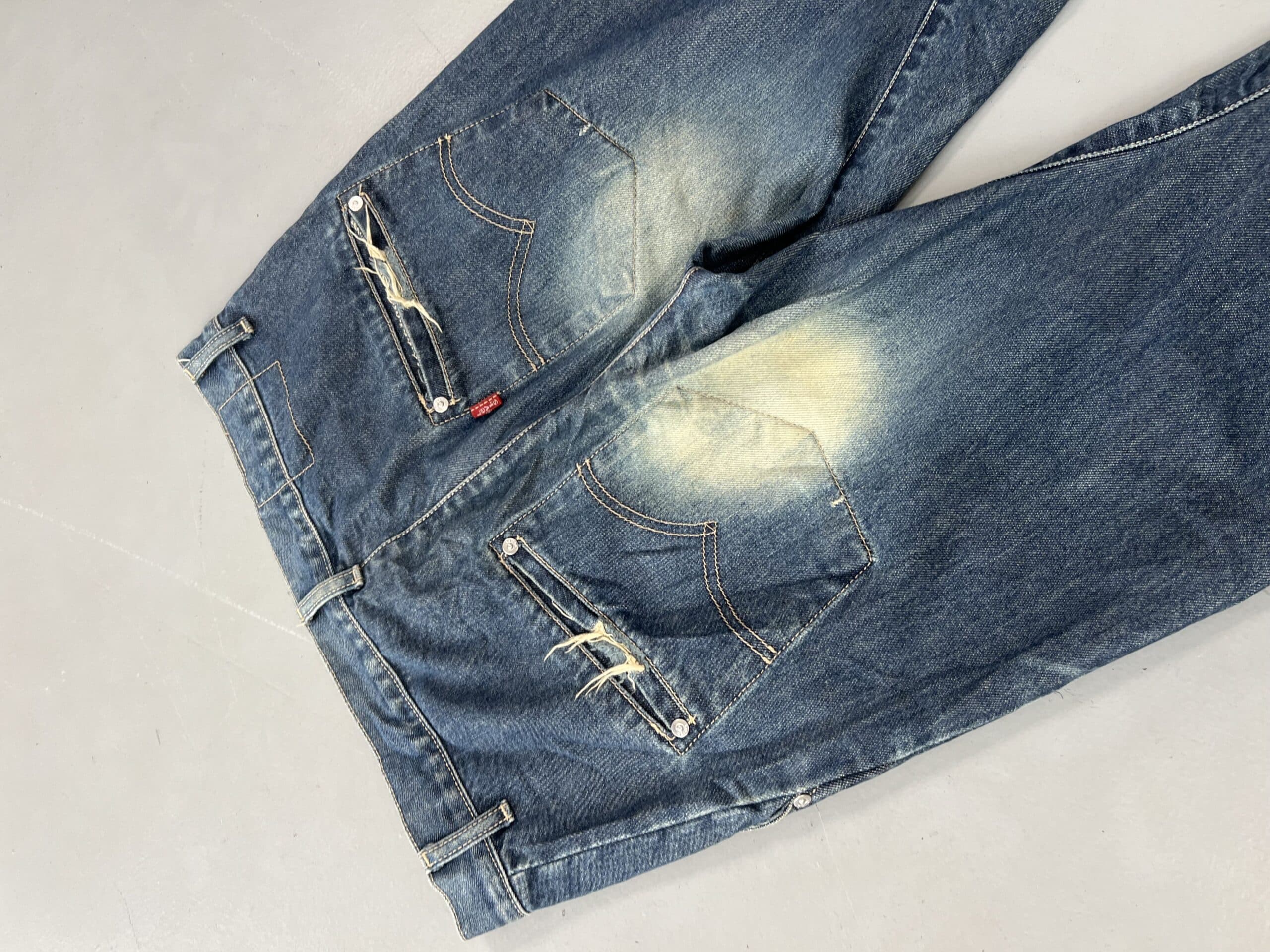 Vintage Levi’s Engineer Jeans Denim – Workwear Fit (Size 32) — image 6 of 10