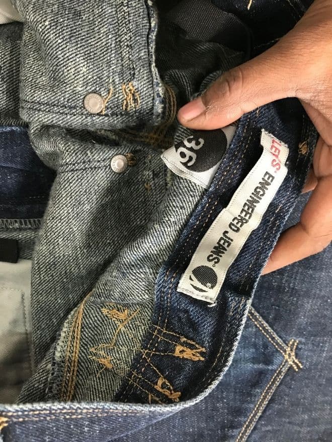 Vintage Levi’s Engineer Buckle Belt Denim Jeans – Utility Fit | Men’s US 36 — image 8 of 8