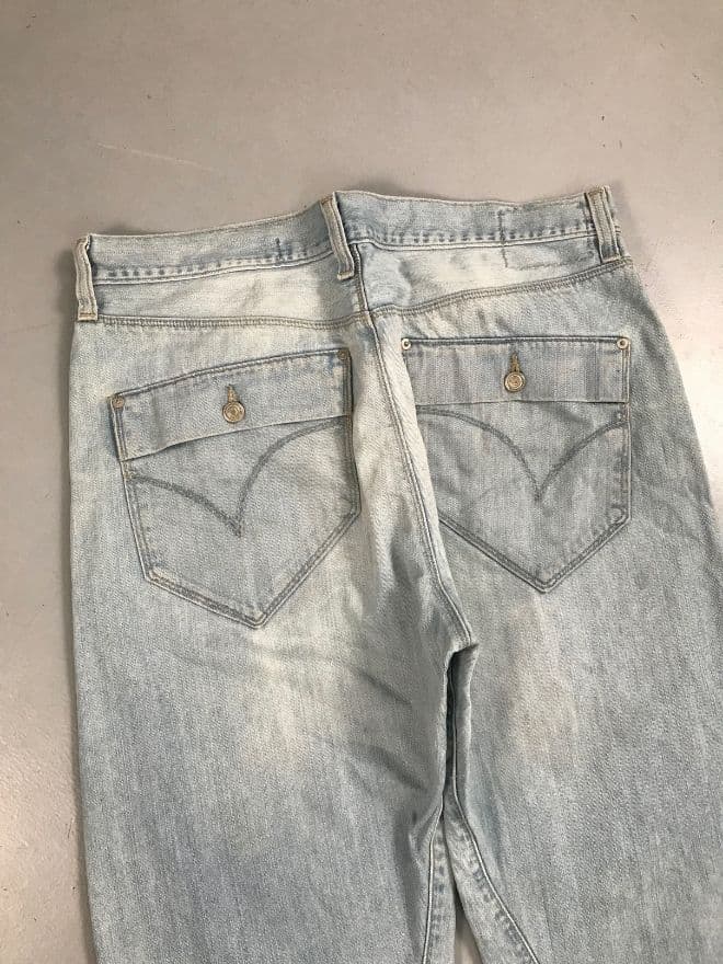 Vintage Levi’s Engineer Jeans — Size 38 | Distressed Workwear Denim — image 9 of 10