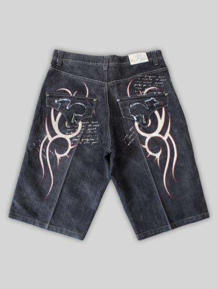 Vintage vibes meet streetwear edge! These raw black baggy skater jorts feature classic Southpole style with hints of Affliction detailing. Shred the park or hit the streets in true 90s fashion