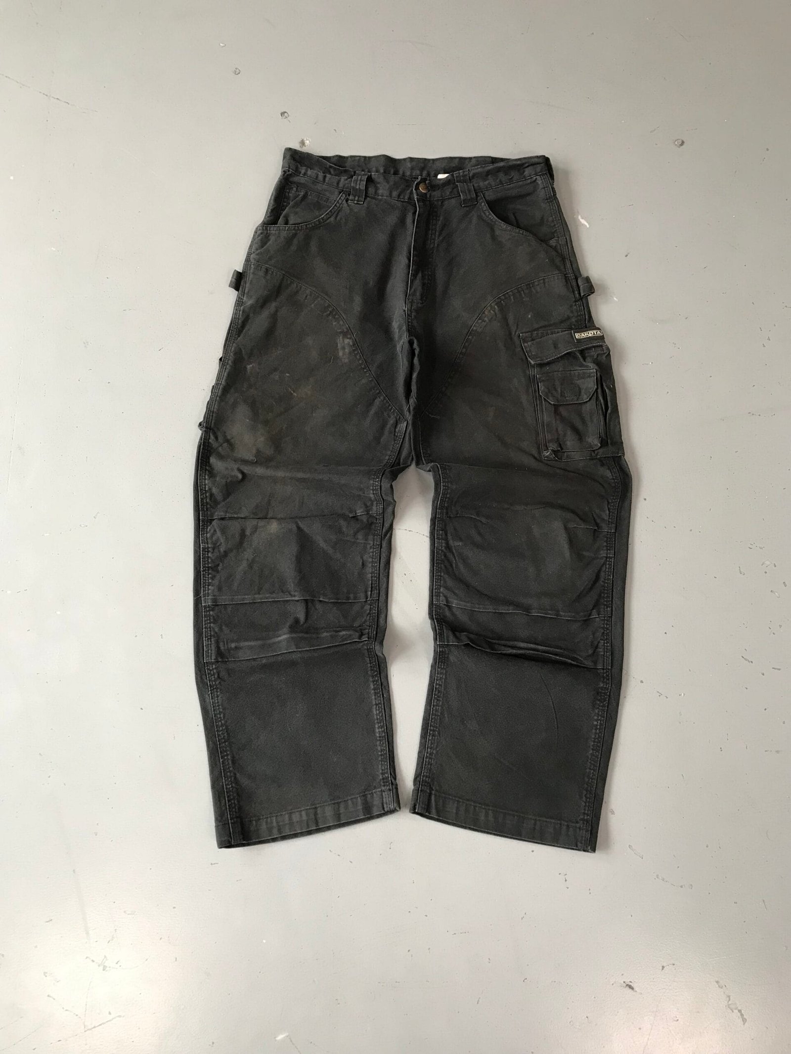 Dakota Grizzly × Streetwear × Vintage