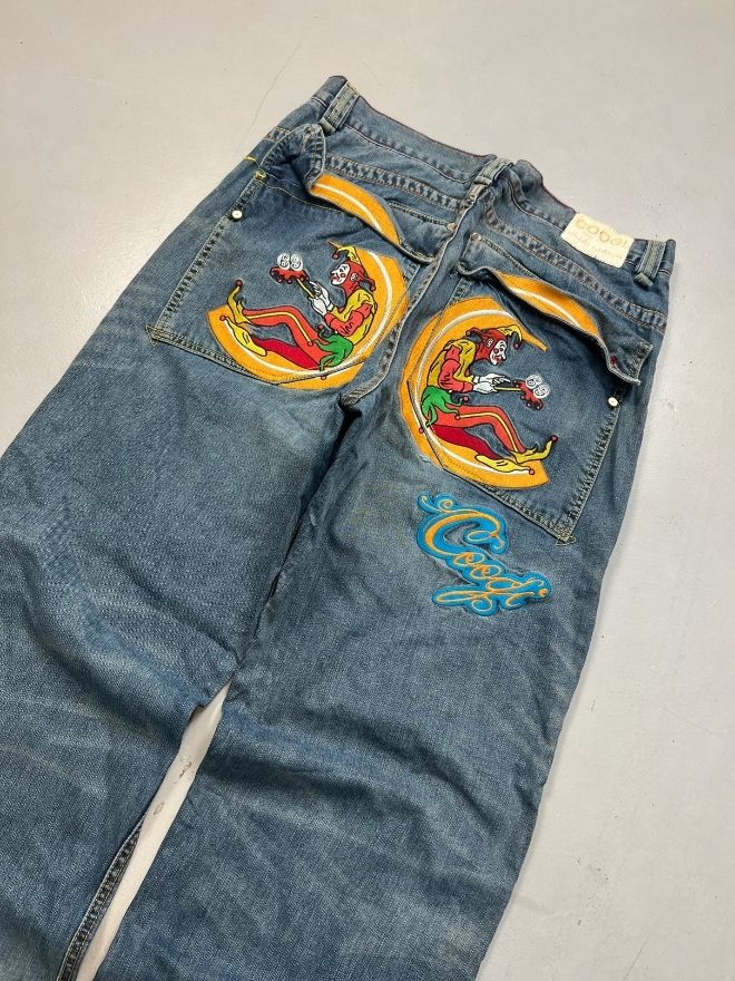 Vintage Coogi Joker Embroidery Baggy Fit Denim – Blue (Men’s 38 / EU 54)